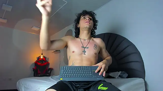 JackSavage_ live cam on StripChat