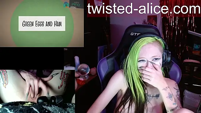 Twisted_Alice webcam