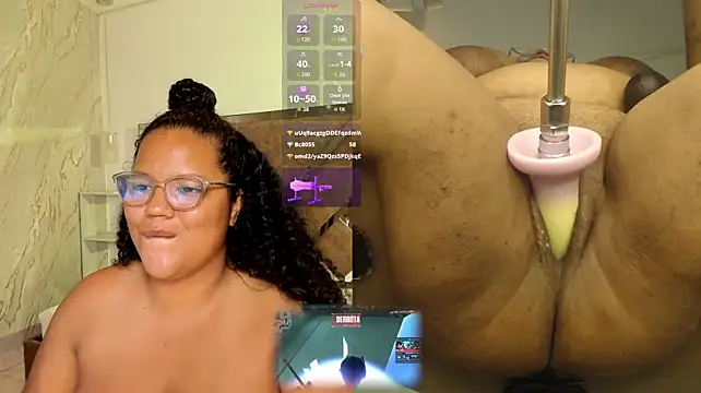 MhiaRey live cam on StripChat