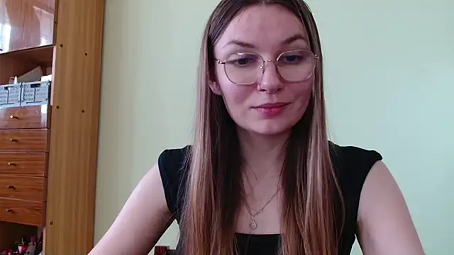 LooveELLYx webcam