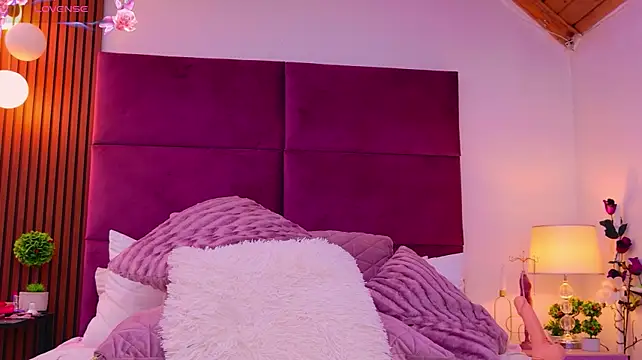 VanessaAngel webcam