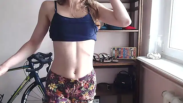 love_megi 🌆 free live chat