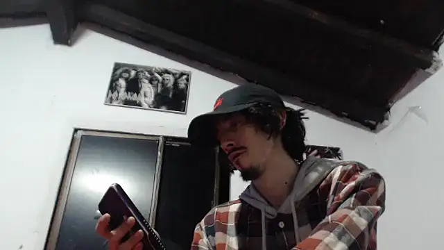 sk8-sir live cam on StripChat