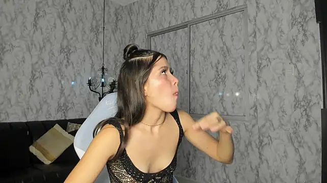 Slim_Petitee webcam