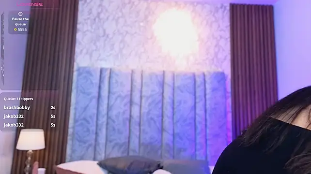 Amber_Moon_ webcam