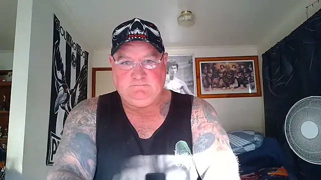 KINKYBLUEYES69 webcam