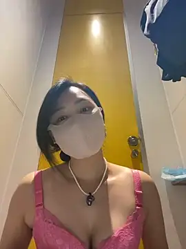 Nini_11 webcam