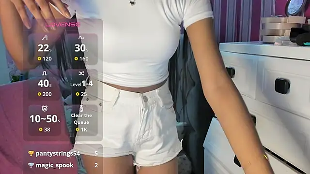 Mica_Jones webcam