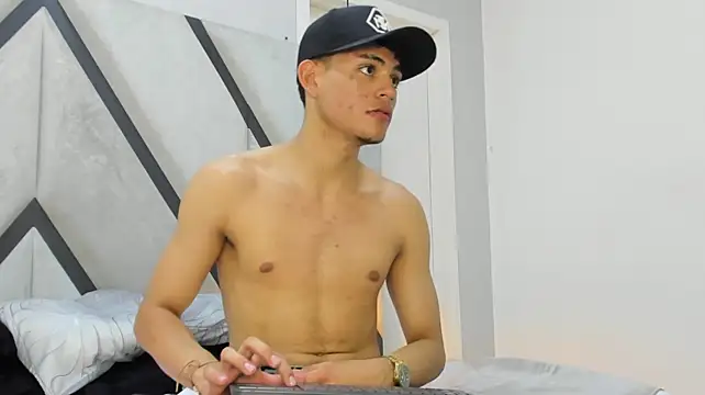 OliverMillerr webcam