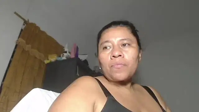 adrixxx38 webcam