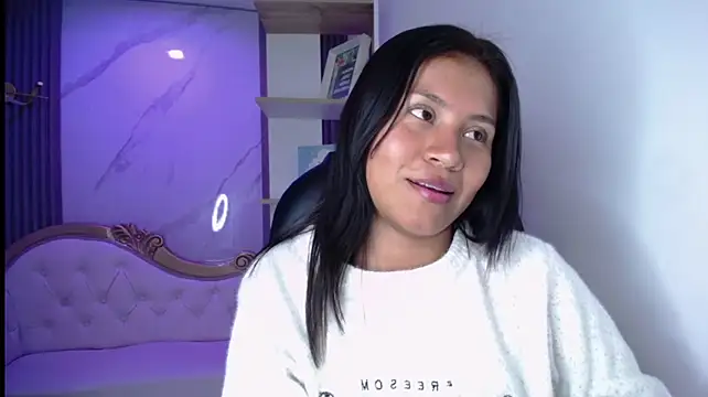 emiily_tk webcam