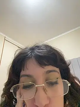 gattasromanxxe (F young) - show lesbico 15 min en vivo