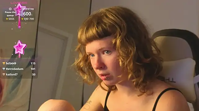 VioletDesiree webcam