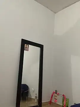 Madison_Sloan webcam