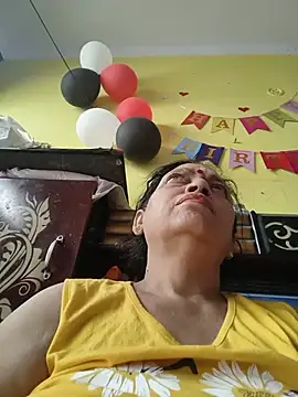 kanikaa143 webcam
