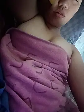 MissLuna01 webcam