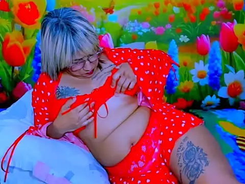 indianroxy webcam