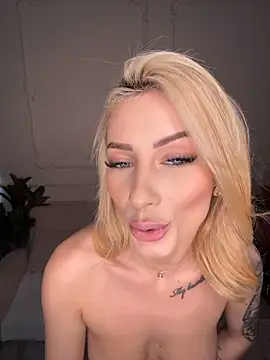 AngieShae webcam