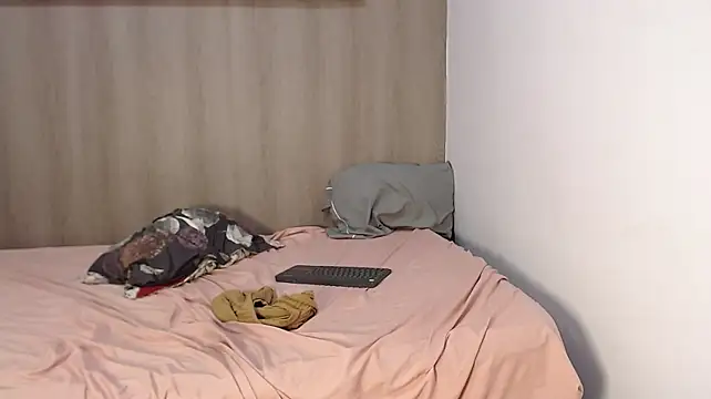 Channi_smith_ webcam