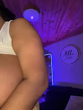 Isabella_boobd live sex cam
