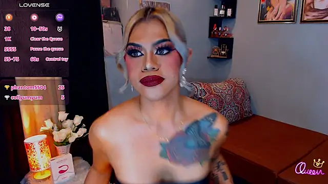 StellaStrong30 live cam on StripChat