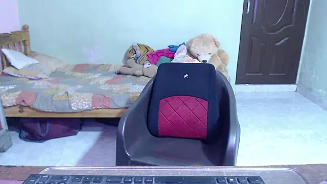Novapol11 live cam on StripChat