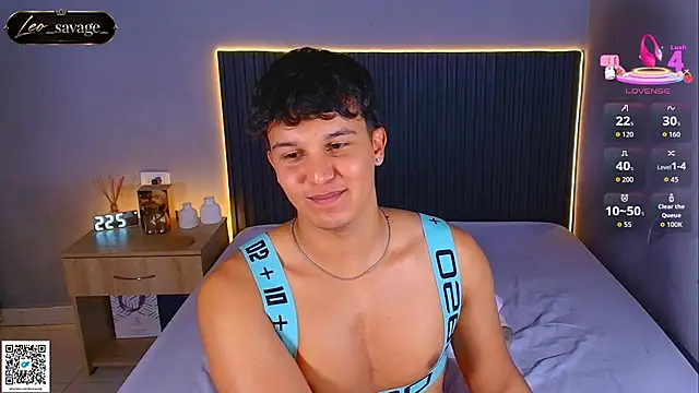 Leo_Savage_ webcam