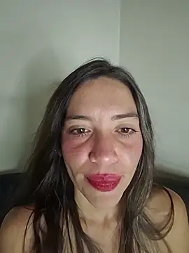 loveuu-bae webcam
