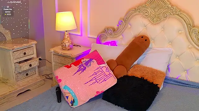 MalaikaBrown webcam