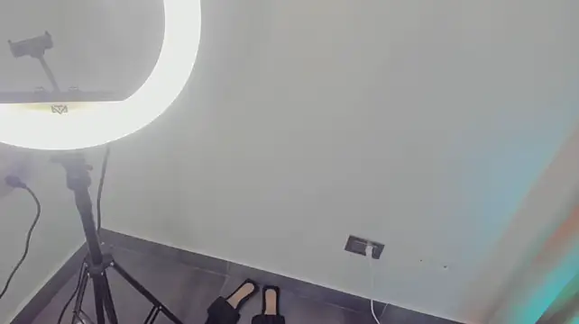 sakura_Gomez webcam