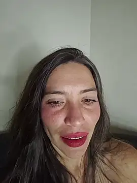 loveuu-bae webcam