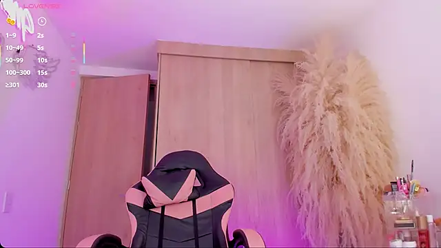 mia_yourmommy live cam