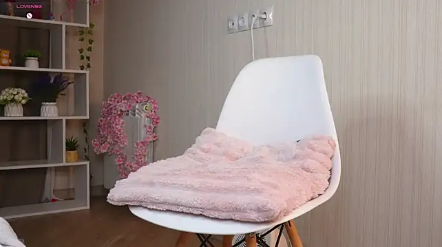 mirelune's live room