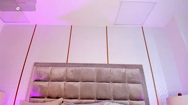 DakotaWangi webcam