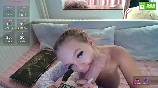 Daisy_Abby03 webcam