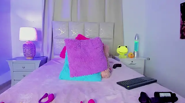 aliyah_sweet webcam