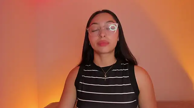 Megann_D webcam