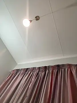 Bootyliciouse21X webcam
