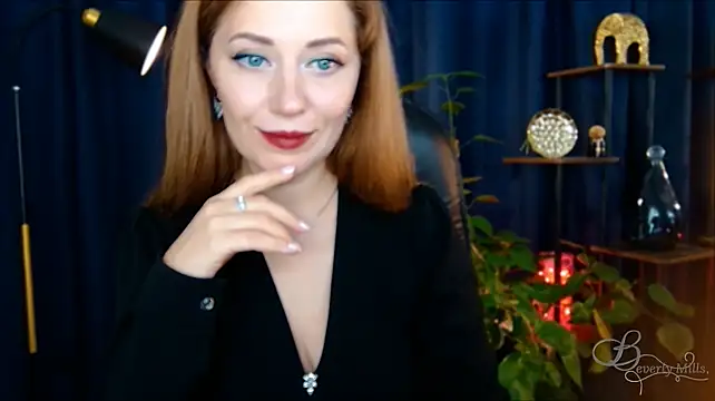 MissBeverlyMills 🏳 live nude chat