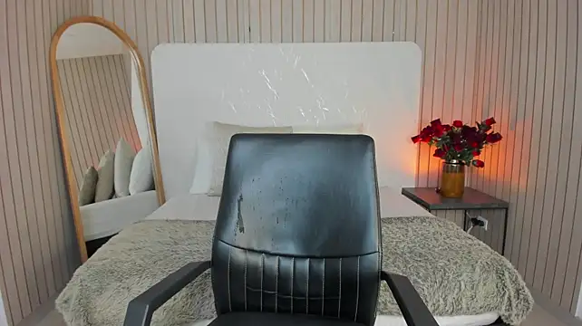 EmelyParker webcam