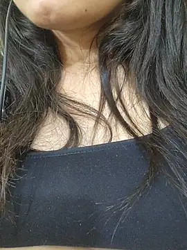 CuteSarikaLIVE live cam on StripChat