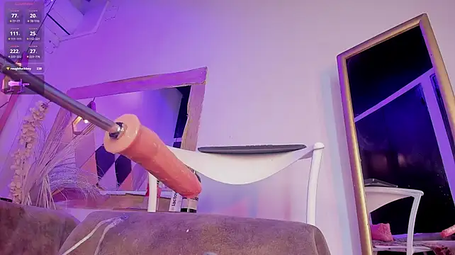 BritannyClaire webcam