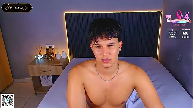 Leo_Savage_ webcam