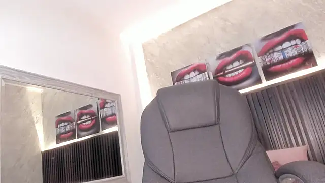 tatti__monroe webcam
