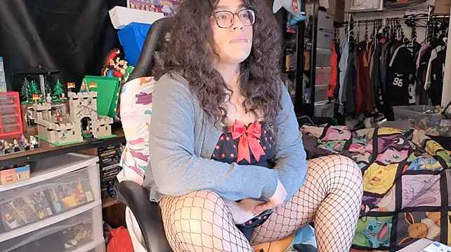 ShinyCherub webcam