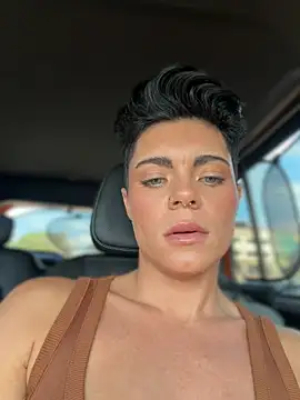 LukeLouHarvey webcam