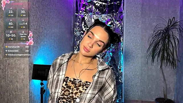 StagyOolong live cam on StripChat