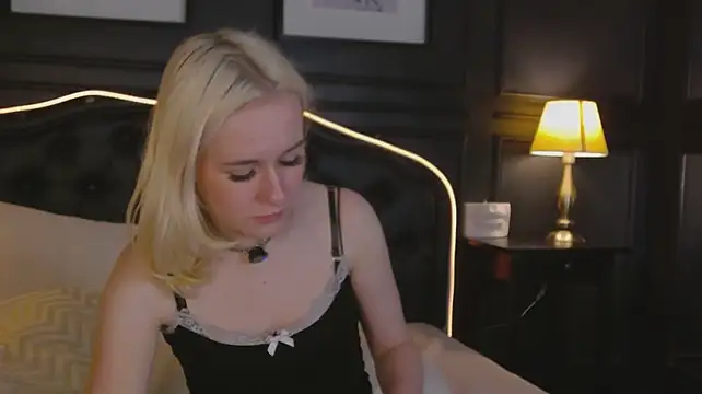 EmmaLaurentis live cam preview