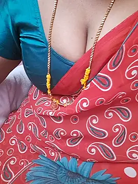 Tamil_Ammani live cam on StripChat
