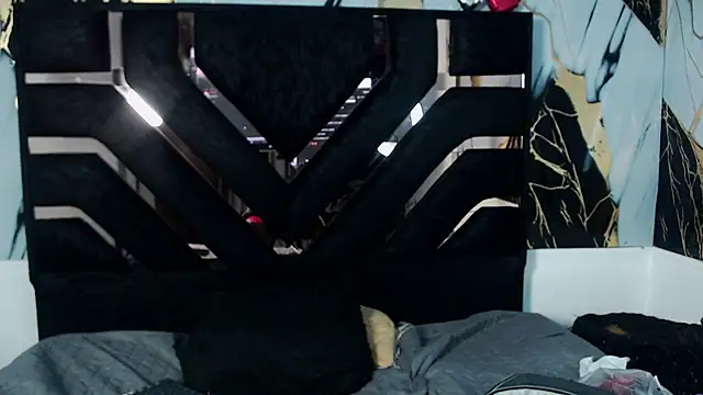 lunaember_cs (F teen) - 💖Finger Pussy Faster 💖
